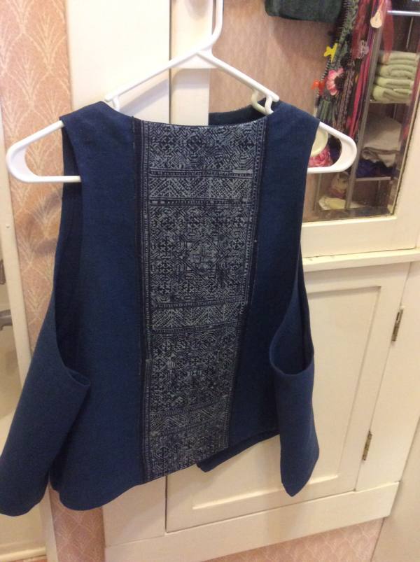 4C22 INSIGNIA BLUE Softened - 100% Linen