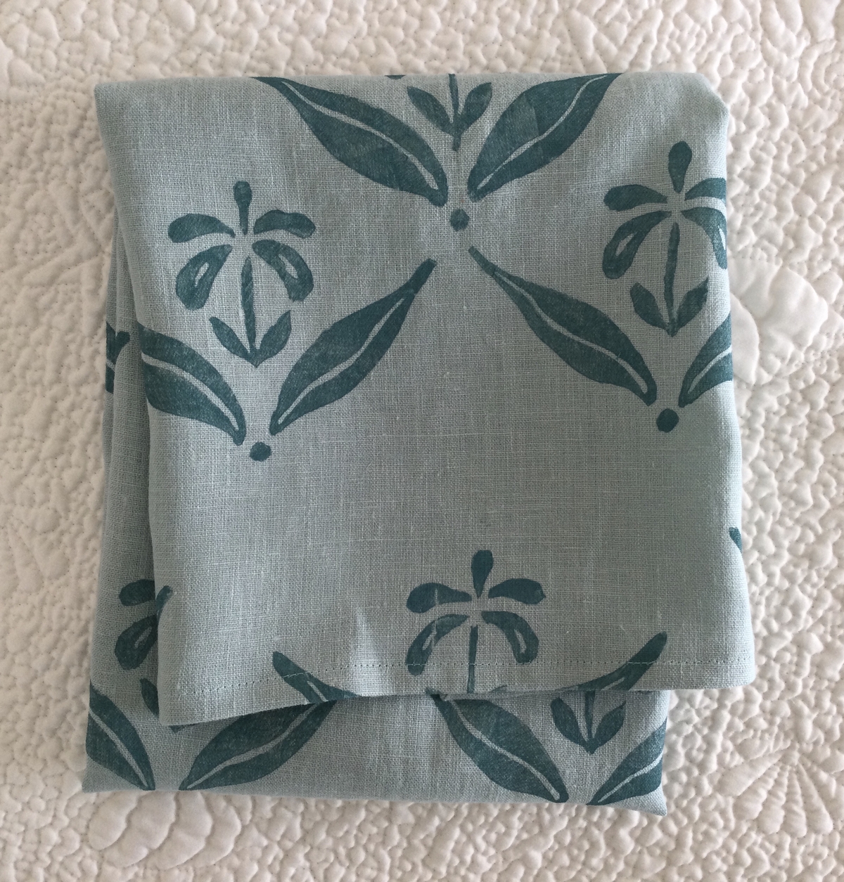 IL019 MEADOW Softened 100% Linen Middle (5.3 oz/yd<sup>2</sup>)