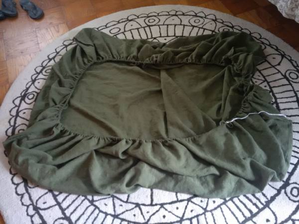 IL019 VINEYARD GREEN Softened 100% Linen Middle (5.3 oz/yd<sup>2</sup>)