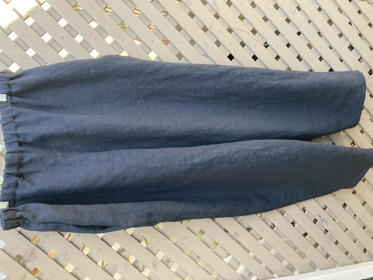 IL019 BLACK Softened 100% Linen Medium (5.3 oz/yd<sup>2</sup>)