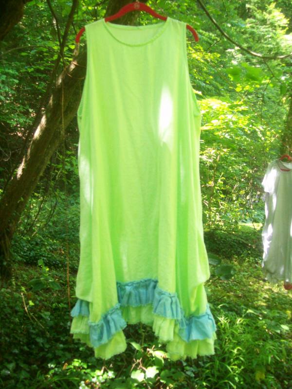 1C64 PISTACHIO GREEN Softened - 100% Linen