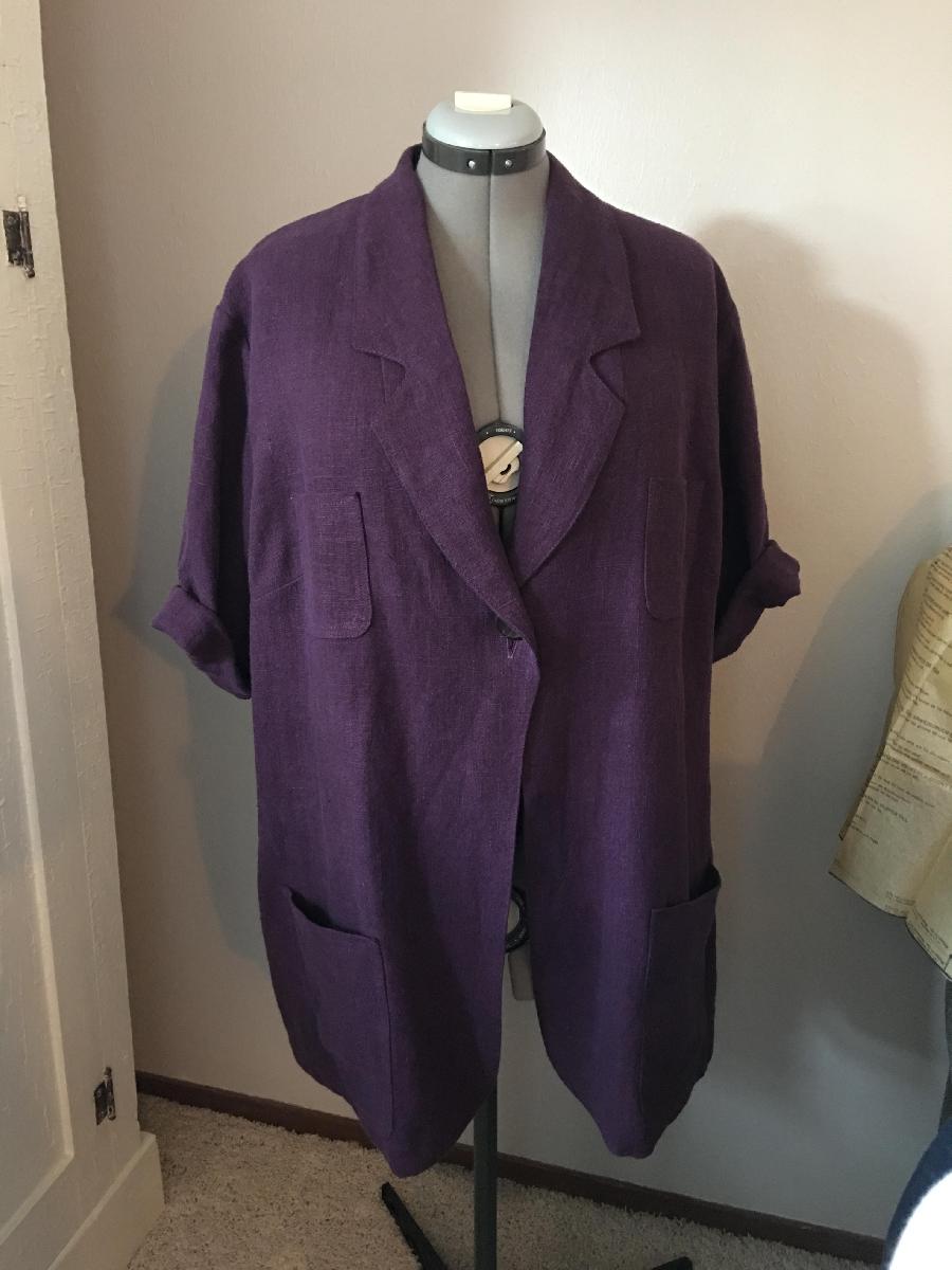 4C22 ROYAL PURPLE Softened 100% Linen Heavy (7.1 oz/yd<sup>2</sup>)