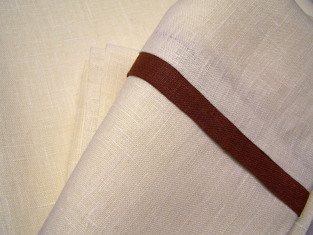IL019 KRISTA NATURAL Softened 100% Linen Middle (5.3 oz/yd<sup>2</sup>)
