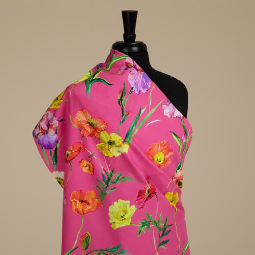 IC012 Poplin 100% Cotton Fabric Raspberry Rose / Mlt Barbara Softened