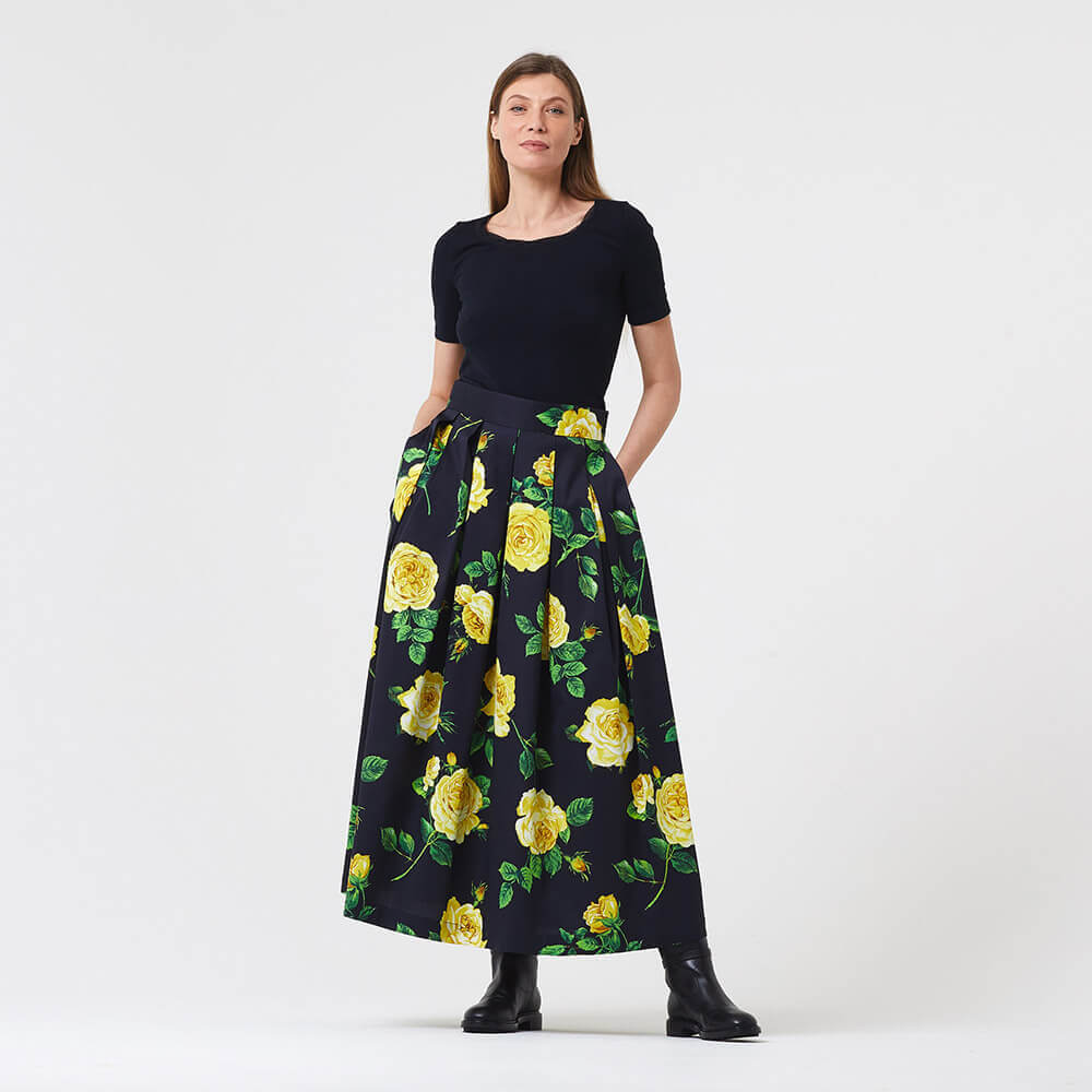 IC023 Faille 100% Cotton Fabric Black / Mlt Donna Rosa Softened