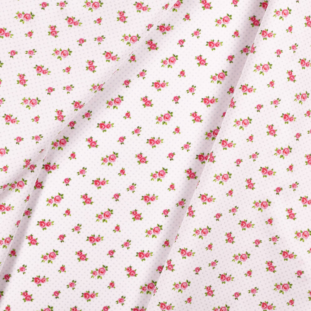 IC005 Percale 100% Cotton Fabric White / Mlt Baby Roses Softened