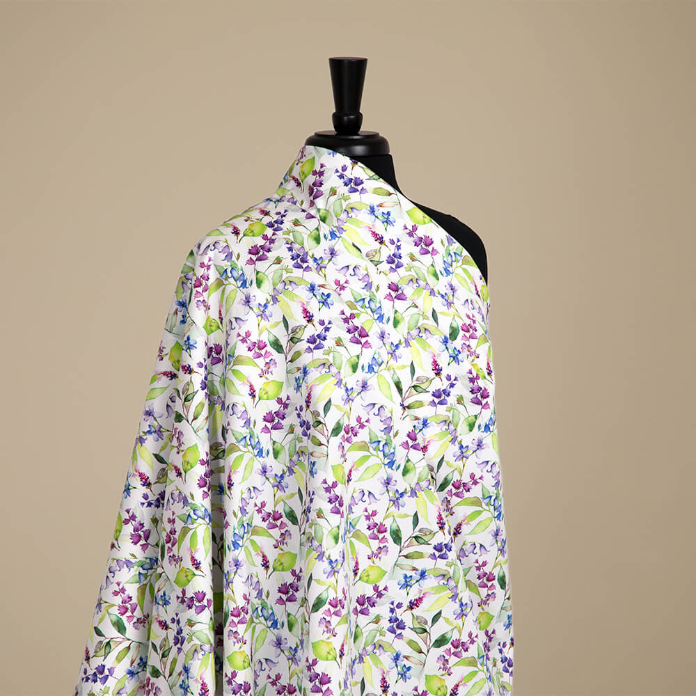 IC023 Faille 100% Cotton Fabric White / Mlt Blue Bell Softened