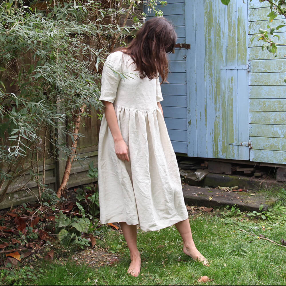 Fabrics-store.com: Cora — Half Sleeve Linen Dress, Type - Free PDF