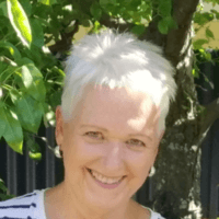 Glenis profile image